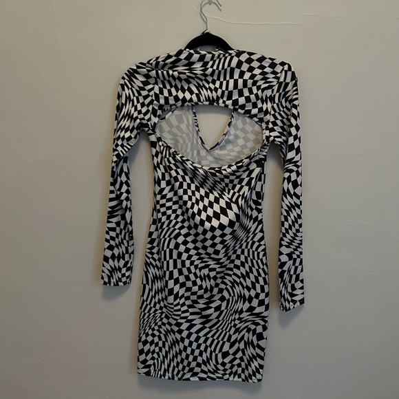 Funky trippy dress - Picture 5 of 6